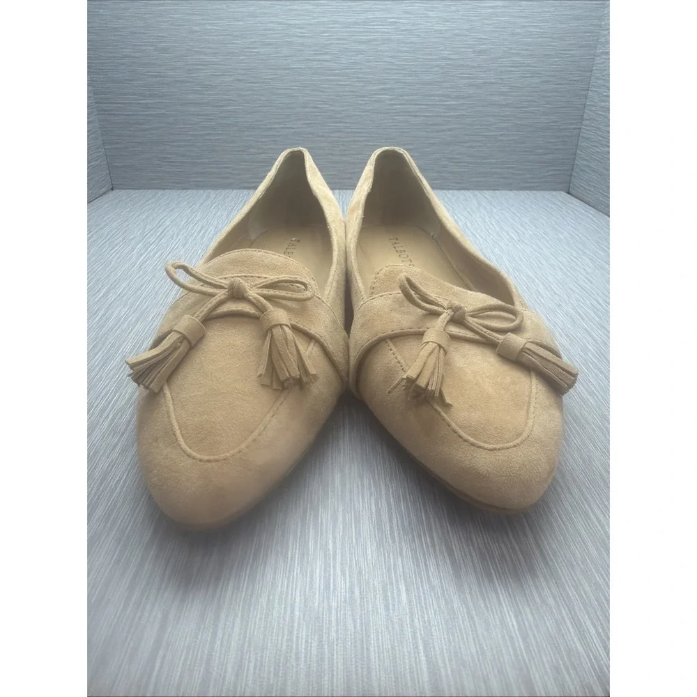 Talbots Womens Tassel Loafers 9 M Beige Suede Leather Moc Toe Flats Preppy